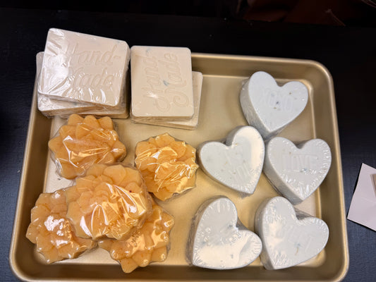 Artisanal Soapmaking Experience
