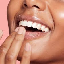 Custom Lip Scrub & Lip Oil Experience